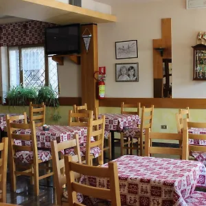 https://albergo-napoleone.hotelinveneto.com